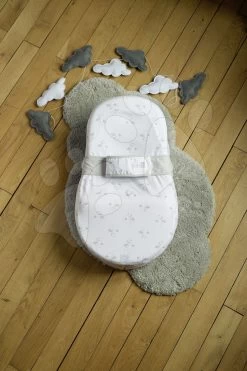 Schlafnest Cocoonababy® Für Babys Von Dreamy Cloud Red Castle 0-4 Monaten Mit Zubehör Mit Wolken