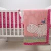 Decke Sateen Hippo ToTs SmarTrike Hippopotamus 100% Baumwollsatin-Aussehen Rosa Look Ab 0 Monaten