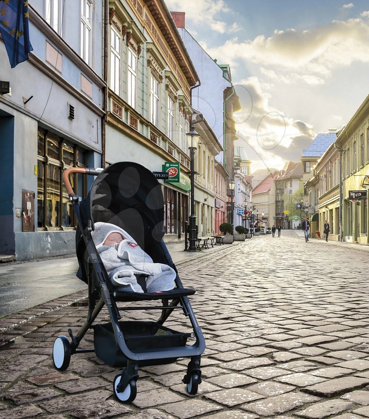Sportkinderwagen CityLink® III Red Castle Faltbar Mit Weißer Konstruktion Und 5-Punkt-Sicherheitsgurt Ab 0 Monaten – Bild 14