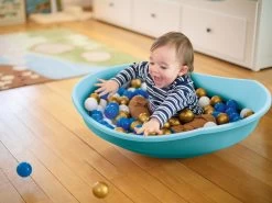 Balance-Kegel Mit Cosy Top Swing Smoby Kissen Multifunktional Zur Entwicklung Von Motorik Und Bewegung Und Geschenk-Bälle 60 Stück Ab 12 Monaten